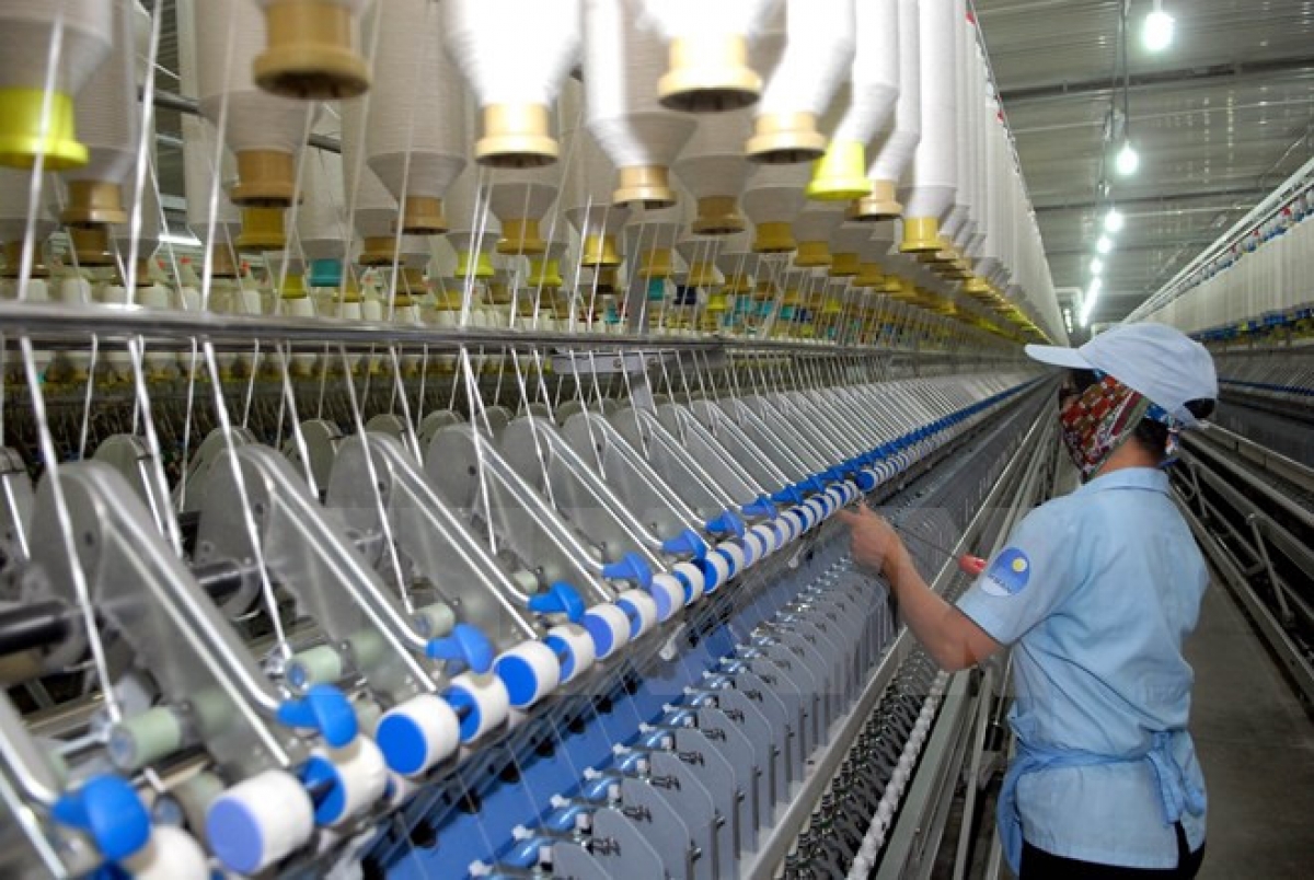 Vietnam overseas investments record surge over four months